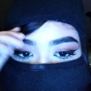 Meet your Posher, Bernadette